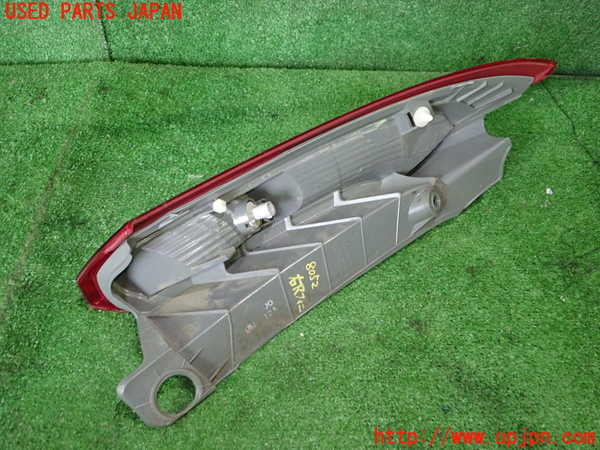 1UPJ-80521550]CR-V(RM4)右リアフィニッシャー 中古_m0002.jpg
