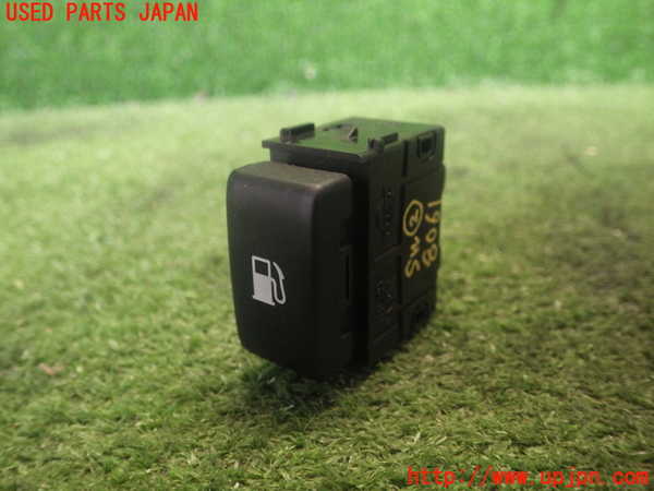 2UPJ-80616307]フェアレディZ(Z33)スイッチ2 中古_m0001.jpg