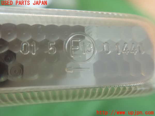2UPJ-80641162]BMW 325i(AV25)E46 左ウィンカーレンズ 中古_m0003.jpg