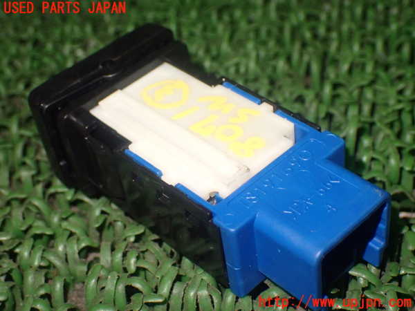 1UPJ-80716308]エスティマハイブリッド(AHR20W)スイッチ3 (ヒーター 運転席) 中古_m0003.jpg
