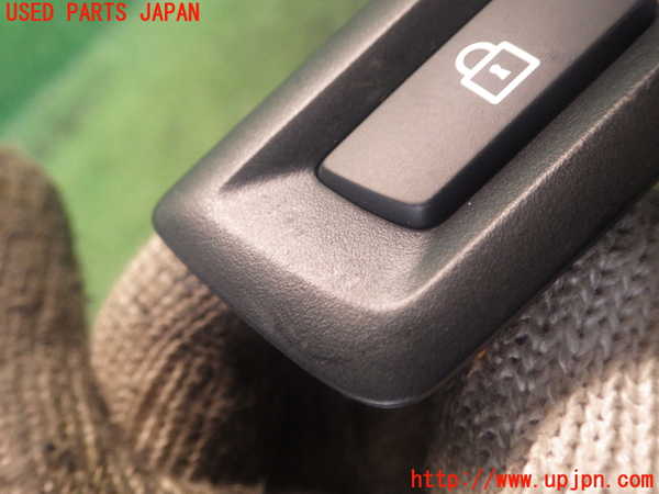 2UPJ-80806311]BMW 523i ツーリング(MT25)（F11）スイッチ6 中古_m0002.jpg