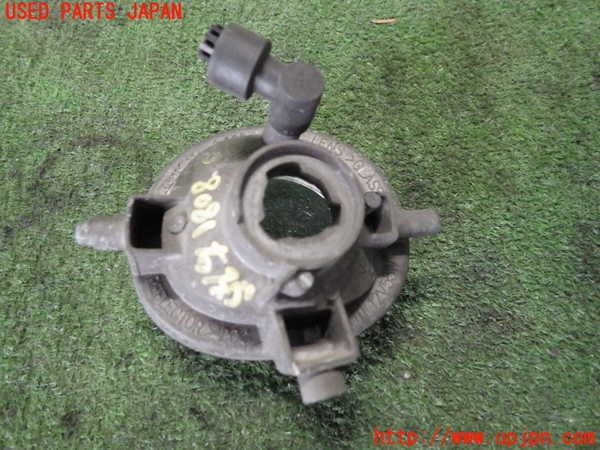 2UPJ-80811180]MPV(LW3W)右フォグ 中古_m0002.jpg
