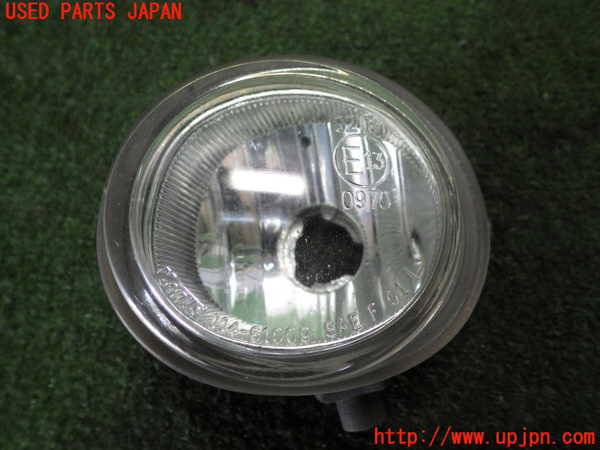 2UPJ-80811182]MPV(LW3W)左フォグ 中古_m0001.jpg
