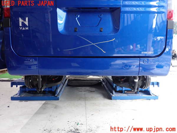 N-VAN JJ1 純正 リアバンパー 右 NH875P 71501-TXA-ZZ00 M25