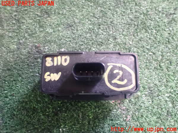 1UPJ-81106307]ボルボXC90(LB420XC)スイッチ2 (トランク) 中古_m0003.jpg