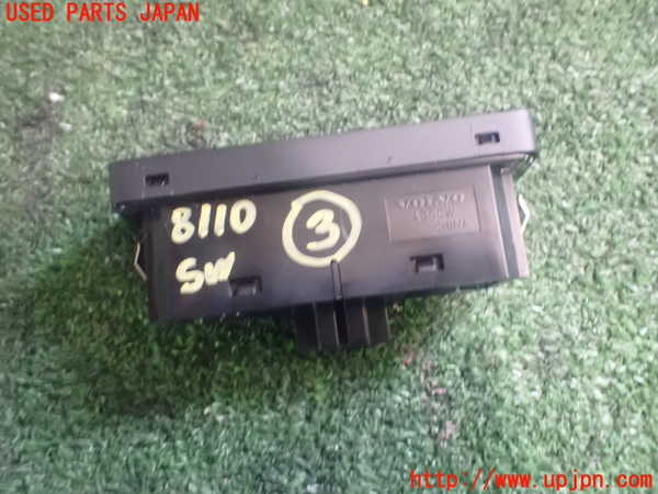 1UPJ-81106308]ボルボXC90(LB420XC)スイッチ3 中古_m0003.jpg