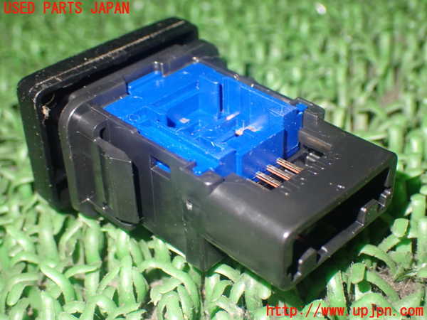 1UPJ-81116308]ヴェルファイアハイブリッド(AYH30W)スイッチ3 中古（PWR DOOR OFF_m0003.jpg