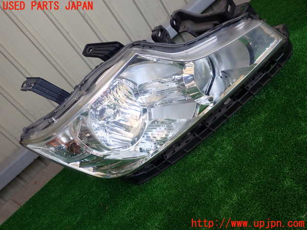 1UPJ-81231130]ステップワゴン スパーダ(RK7)右ヘッドライト HID 中古_m0001.jpg