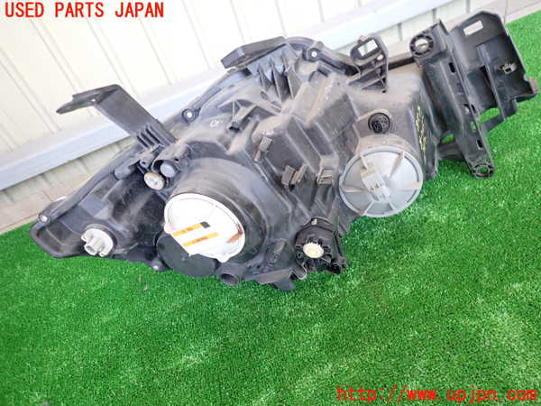 1UPJ-81231132]ステップワゴン スパーダ(RK7)左ヘッドライト HID 中古_m0002.jpg
