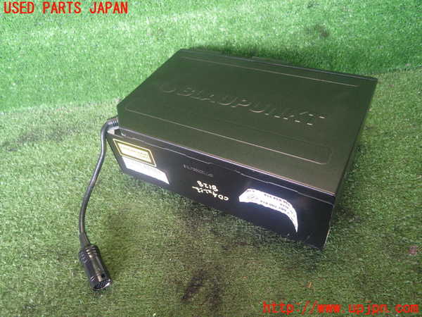2UPJ-81286505]アルファロメオ・147 GTA(937AXL)CDチェンジャー 中古_m0003.jpg