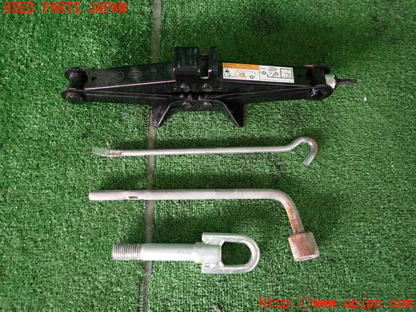 2UPJ-81337805]コルト ラリーアート バージョンR(Z27AG)車載工具 中古_m0001.jpg