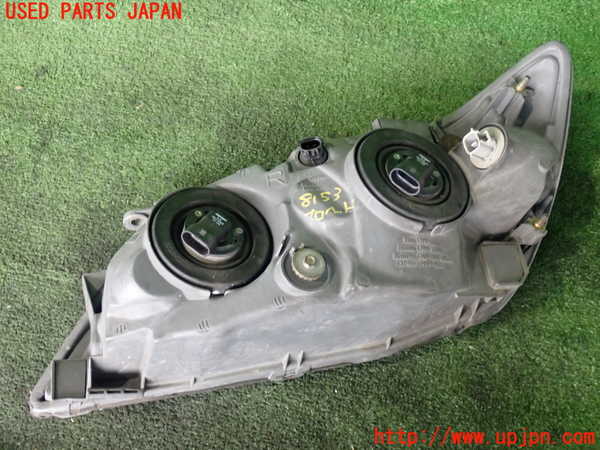 2UPJ-81531130]アルテッツァ(SXE10)右ヘッドライト ハロゲン 中古 の