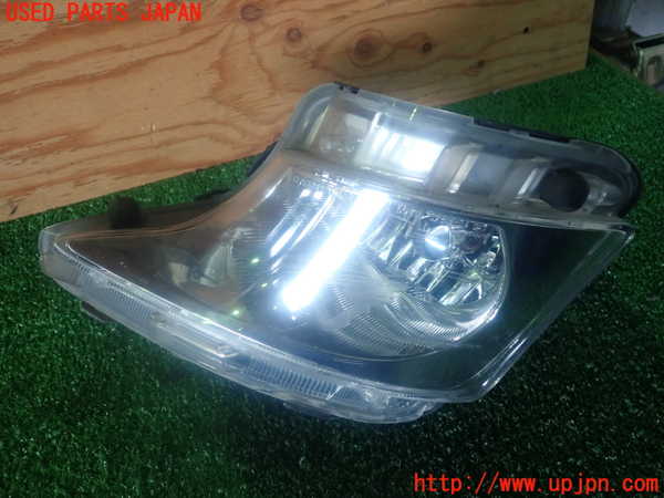 2UPJ-81551182]レクサス・LS600hL(UVF46)左フォグ ジャンク部品 中古_m0001.jpg