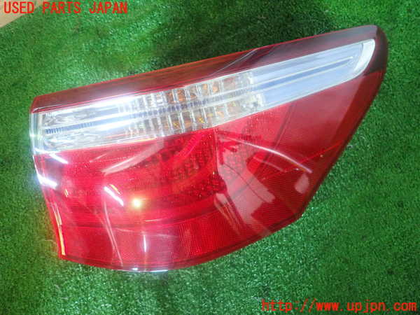 2UPJ-81701530]レクサス・LS600hL(UVF46)右テールランプ 中古_m0001.jpg