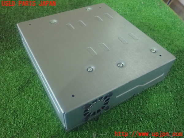 2UPJ-81856660]アウディ・A8(4EBVJF)TVチューナー 純正 中古_m0002.jpg