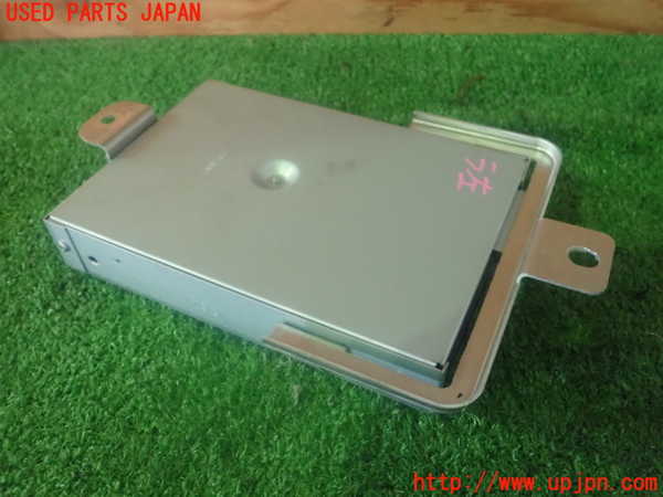 2UPJ-81856150]アウディ・A8(4EBVJF)コンピューター5 (Rear View camera) 中古_m0002.jpg