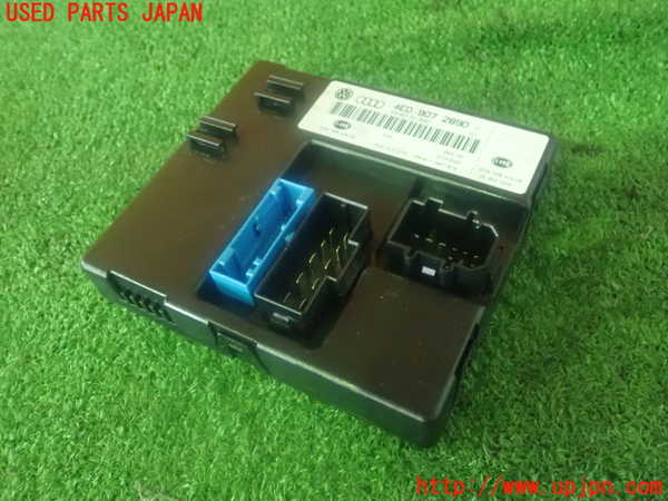 2UPJ-81856151]アウディ・A8(4EBVJF)コンピューター6 中古_m0001.jpg