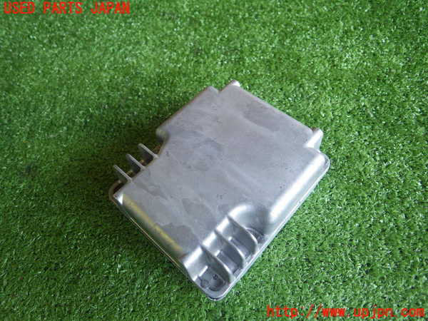 2UPJ-81866525]ハイエースバン200系(KDH206V(改))アンプ 中古_m0002.jpg