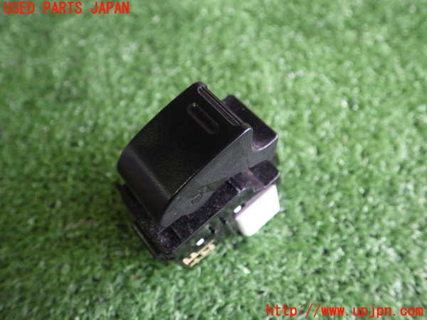 2UPJ-81866245]ハイエースバン200系(KDH206V(改))左前パワーウィンドウスイッチ 中古_m0001.jpg