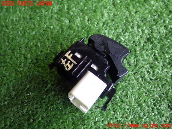 2UPJ-81866245]ハイエースバン200系(KDH206V(改))左前パワーウィンドウスイッチ 中古_m0002.jpg