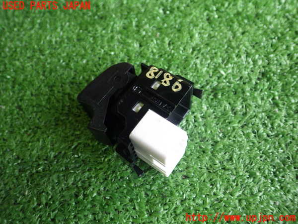 2UPJ-81866245]ハイエースバン200系(KDH206V(改))左前パワーウィンドウスイッチ 中古_m0003.jpg