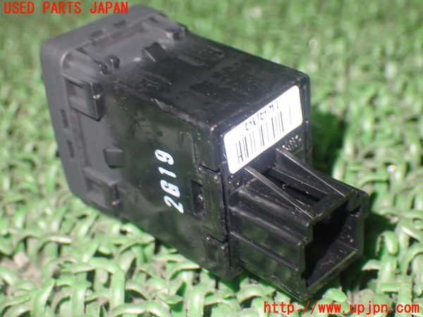 1UPJ-81996308]エルグランド E52系(PE52)スイッチ3 (TRC OFF) 中古_m0003.jpg