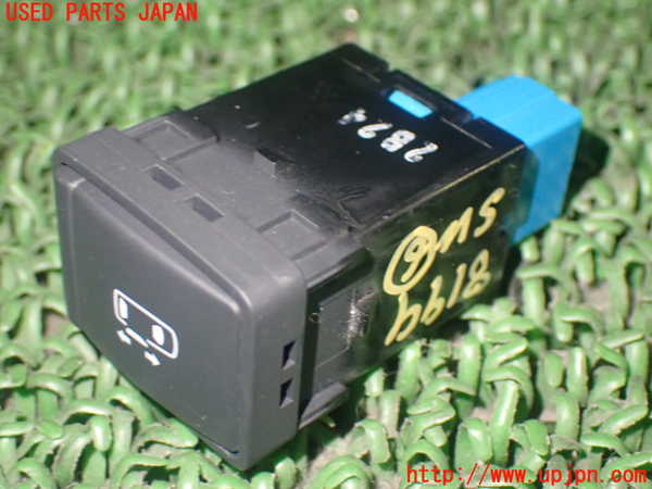 1UPJ-81996311]エルグランド E52系(PE52)スイッチ6 (右オートスライドドア) 中古_m0002.jpg