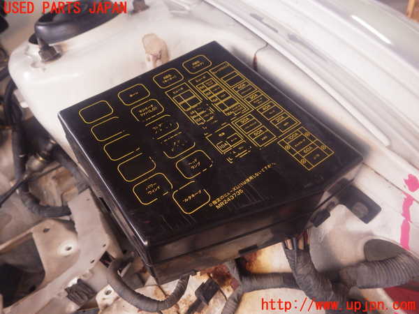 5UPJ-82366741]FTO(DE3A 初期型)ヒューズボックス1 中古 の商品