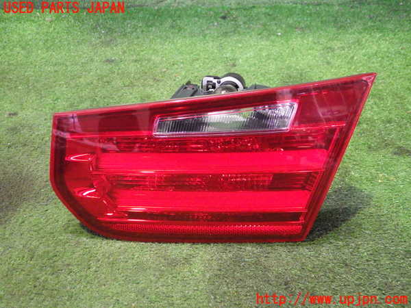 2UPJ-82401550]BMW 320i ツーリング(F31)(3B20)右リアフィニッシャー 中古_m0001.jpg