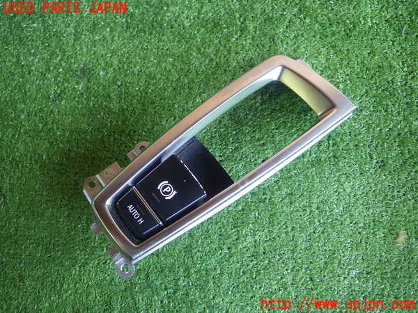 2UPJ-82426308]BMW 523i ツーリング F11 (XL20)スイッチ3 (パーキング) 中古_m0001.jpg