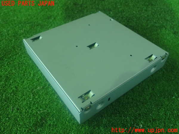 2UPJ-82436660]シーマ(GF50)TVチューナー 純正 中古_m0002.jpg