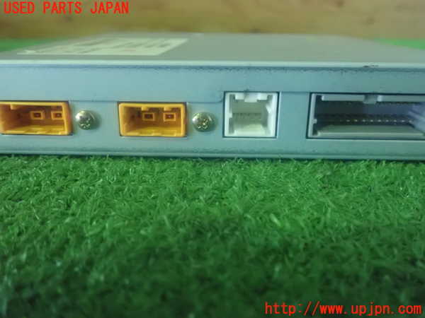2UPJ-82436660]シーマ(GF50)TVチューナー 純正 中古_m0004.jpg