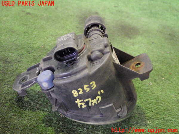 2UPJ-82531182]BMW 130i(UD30 E87)左フォグ 中古_m0002.jpg