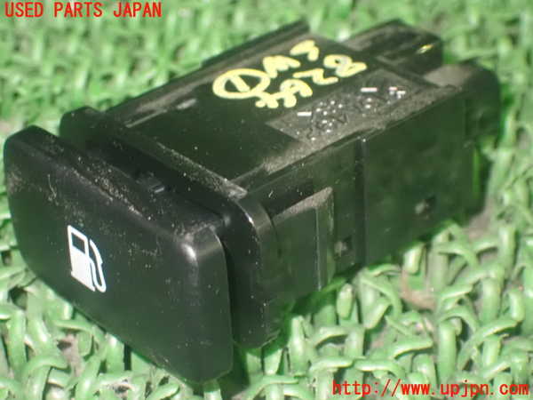 1UPJ-82646306]ハリアー(ACU30W)スイッチ1 (フューエルリッドオープナー) 中古_m0002.jpg