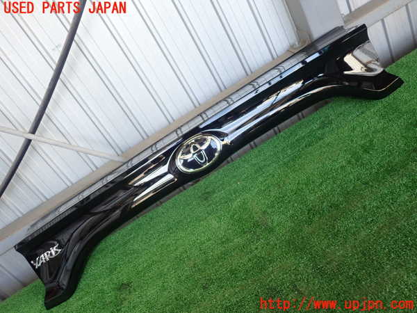 2UPJ-82811559]ヤリス(YARIS)(MXPA10)リアフィニッシャー 中古_m0001.jpg
