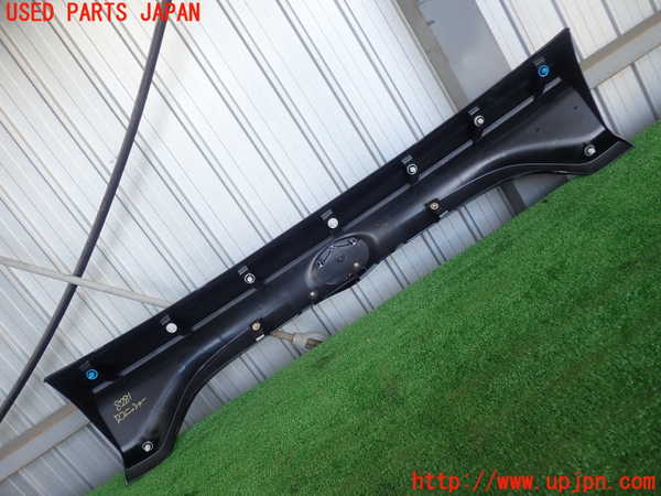 2UPJ-82811559]ヤリス(YARIS)(MXPA10)リアフィニッシャー 中古_m0003.jpg