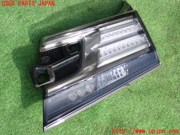 1UPJ-82971550]ヴェルファイア(AGH35W)右リアフィニッシャー 中古_m0001.jpg