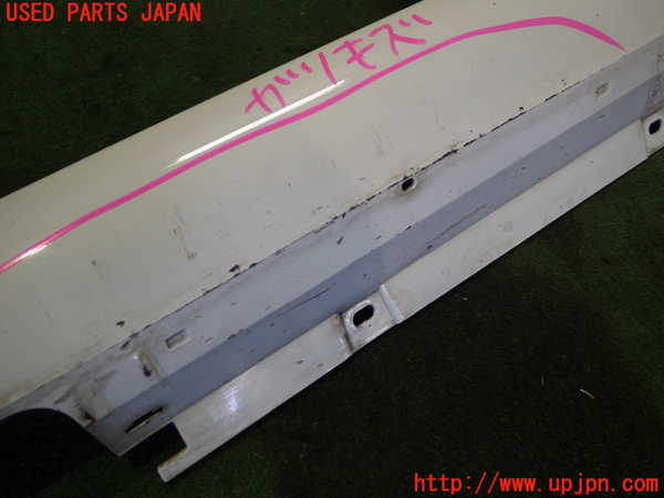 2UPJ-83101390]BMW 218d グランツアラー(2E20)(F46)右サイドステップ 中古_m0004.jpg