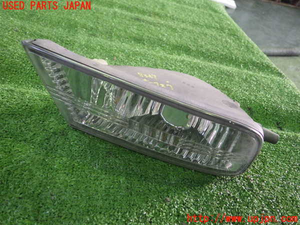 2UPJ-83471182]クラウン ロイヤル(JZS171)左フォグ 中古_m0001.jpg