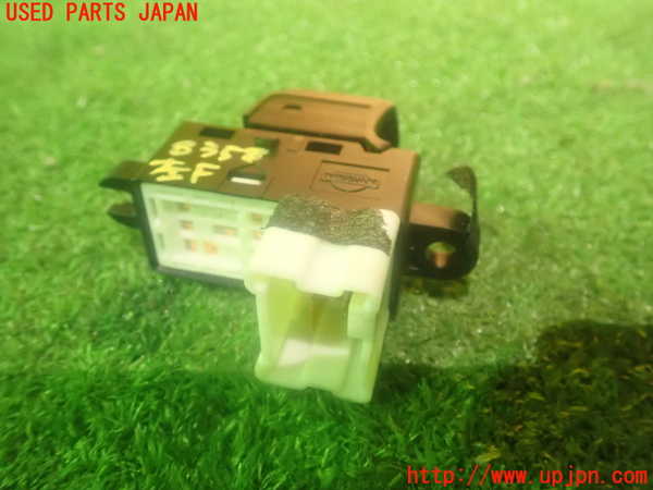 2UPJ-83586245]レガシィ ワゴン(BR9)左前パワーウィンドウスイッチ 中古_m0002.jpg