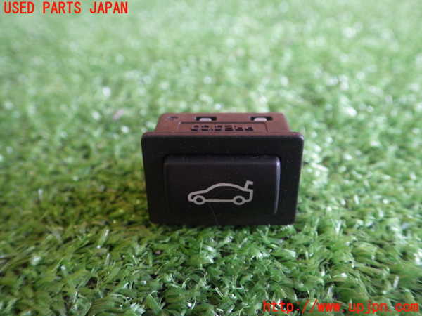 2UPJ-83596308]BMW 116i F20 (1A16) スイッチ3 (トランク) 中古_m0001.jpg