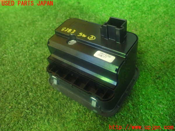 2UPJ-83836307]ボルボXC90(CB6324AW)スイッチ2 (リアエアコン ブロア) 中古_m0002.jpg