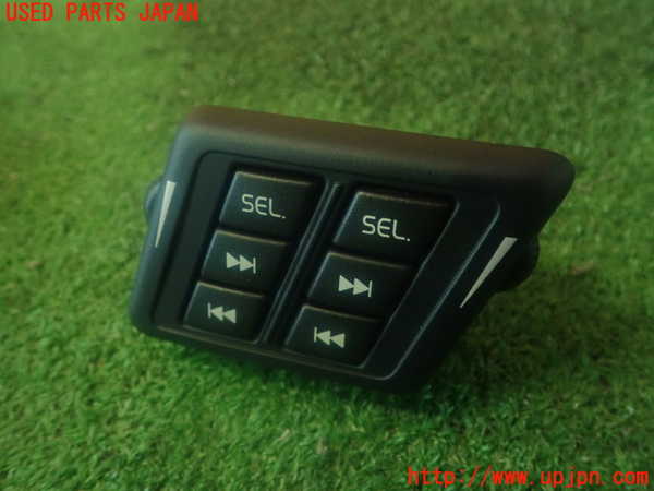 2UPJ-83836308]ボルボXC90(CB6324AW)スイッチ3 (リアオーディオコントロールスイッチ左) 中古_m0001.jpg