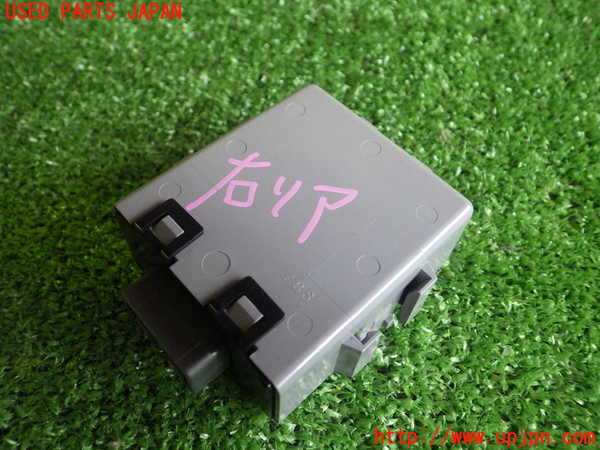 2UPJ-84036148]ハイエースバン200系(TRH200V)コンピューター3 (DOOR CONTROL 右リア) 中古_m0002.jpg