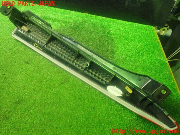 2UPJ-84201552]ボルボXC90(CB6324AW)左リアフィニッシャー 中古_m0002.jpg