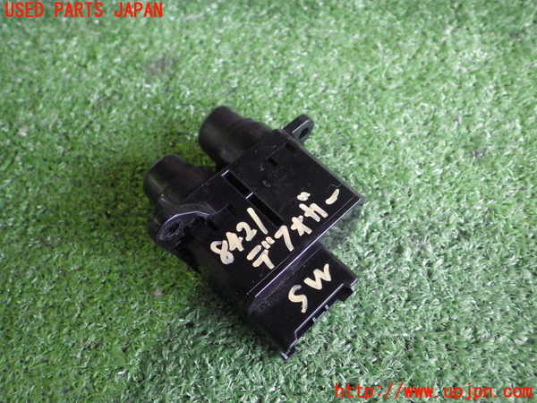 2UPJ-84216300]GTO(Z16A)デフォッガースイッチ 中古_m0002.jpg