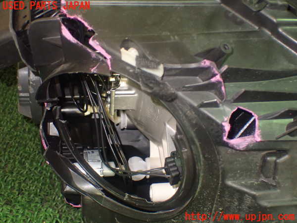 1UPJ-84261130]BMW ミニ(MINI)ワン(XM12 F56)右ヘッドライト ハロゲン 【ジャンク】_m0004.jpg