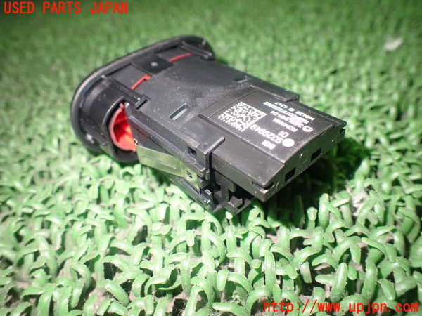 1UPJ-84266290]BMW ミニ(MINI)ワン(XM12 F56)ハザードスイッチ 中古_m0003.jpg