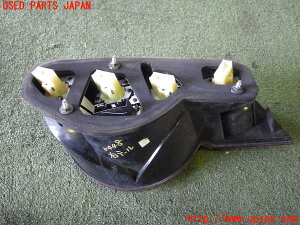 2UPJ-84481530]BMW Z4 ロードスター(BT22　E85)右テールランプ 中古_m0002.jpg