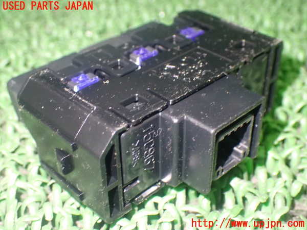 1UPJ-84806307]アルファード(AGH30W)スイッチ2 (オドトリップ) 中古_m0003.jpg